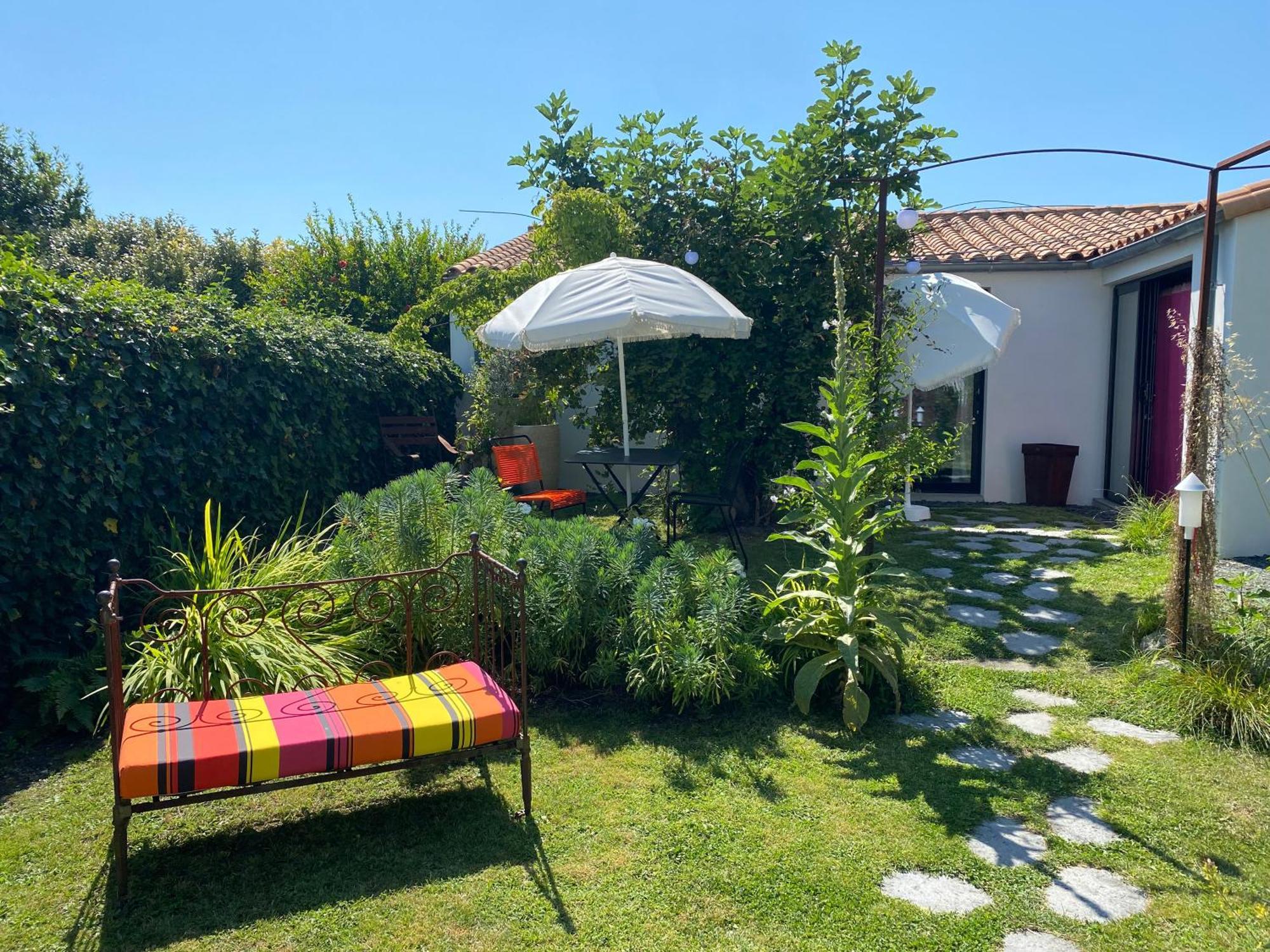 Mornac-sur-Seudre Le 5 Bis Bed & Breakfast エクステリア 写真